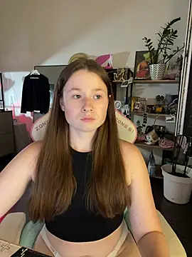 sweetest pie online show from July 12, 8:20 pm