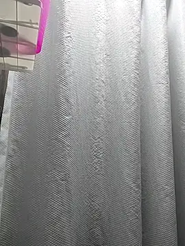 aisha latina online show from December 15, 2:00 pm