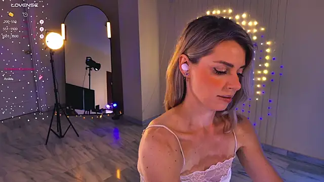Arielle  03 online show from June 21, 1:20 am