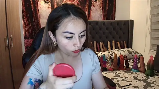 sofia23dirty online show from July 8, 11:40 pm