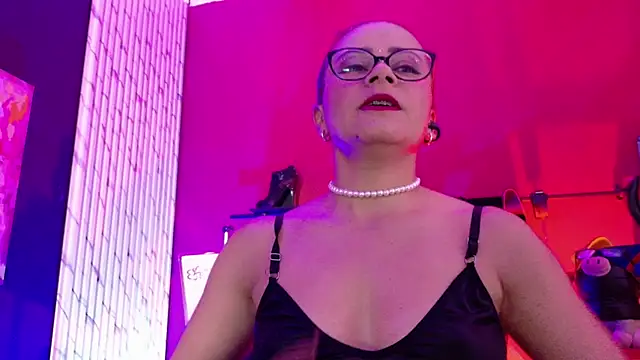 MistressSlut1 online show from July 1, 11:32 am