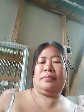 Lovelywoman43 online show from July 19, 12:46 am