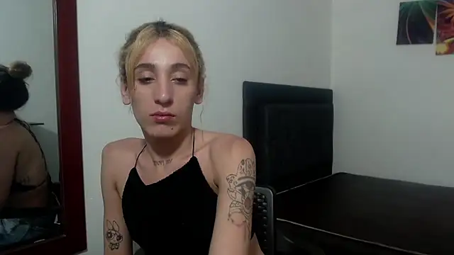 andreahhill online show from May 29, 3:32 pm