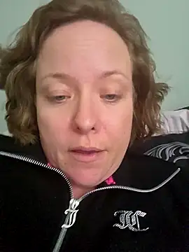 julimonroe online show from April 30, 10:03 pm