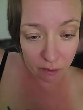 julimonroe online show from July 6, 5:13 am