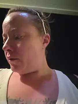 julimonroe online show from July 3, 3:45 am