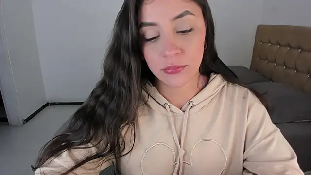 EmmaGrace1999 online show from July 21, 4:57 am
