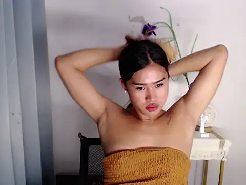 princessjadexx online show from May 2, 9:40 pm
