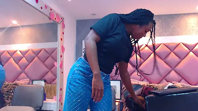 DanielaDuff online show from February 15, 7:57 pm