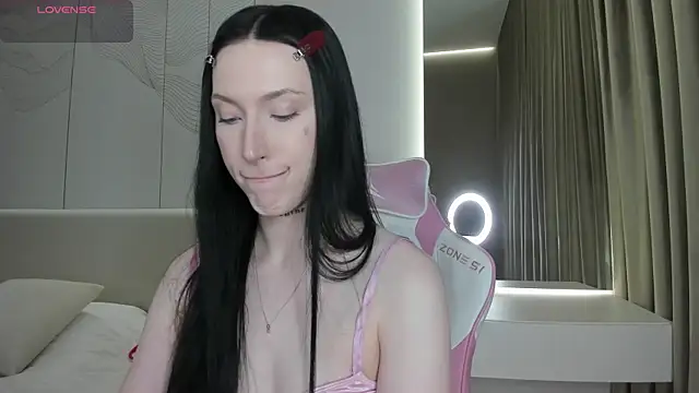 JenniferQueen11 online show from July 9, 5:04 pm