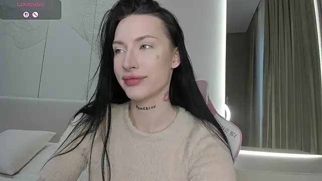 JenniferQueen11 online show from June 10, 2:38 pm