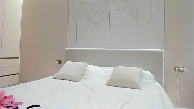 JenniferQueen11 online show from November 14, 5:46 pm