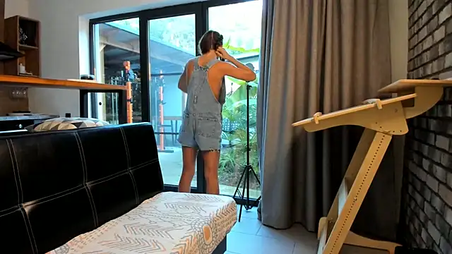 ElizSweet online show from October 26, 1:28 pm