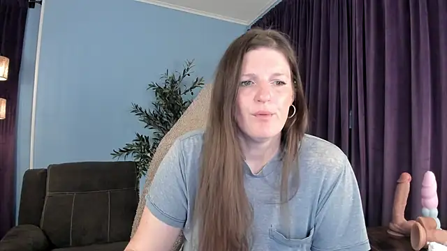 Kelly Carolina online show from April 28, 11:25 am
