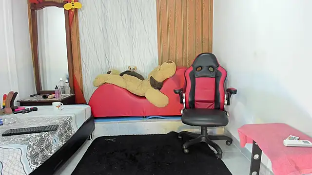 Lunastar02 online show from June 29, 1:44 pm
