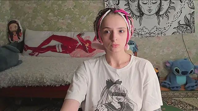 Cutie Adelia online show from June 14, 8:47 am