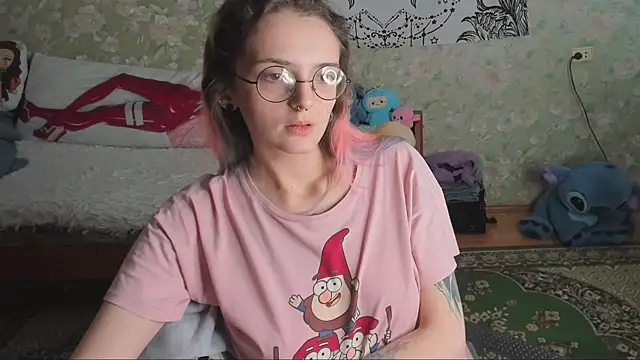 Cutie Adelia online show from October 27, 7:37 am