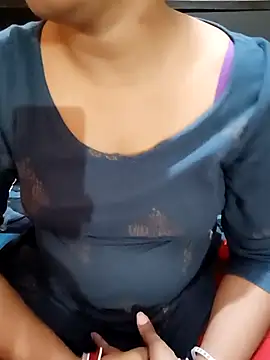 Snapshot of Diya_143 chatting on September 16, 5:43 pm Diya 143 online show from September 16, 5:43 pm