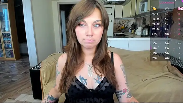 StacyTigerr online show from October 8, 12:42 pm