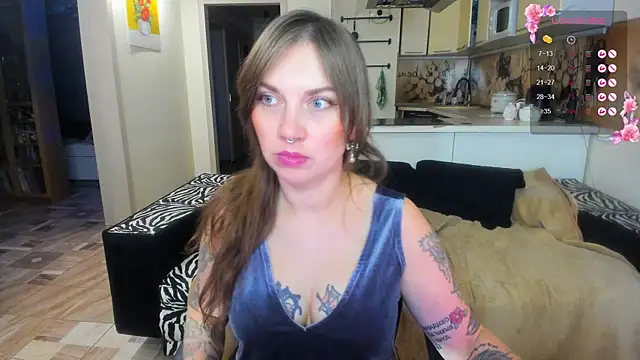 StacyTigerr online show from January 8, 2:21 pm