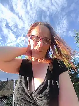 Dettybitch40 online show from May 11, 4:04 pm