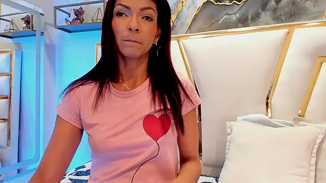 HannaPetit online show from October 17, 7:39 pm