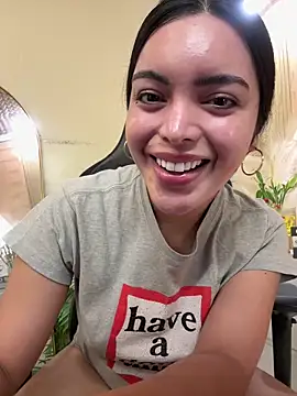 TS-SimplyTheBest online show from February 1, 7:18 am