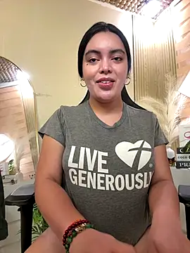 TS-SimplyTheBest online show from October 22, 7:02 am