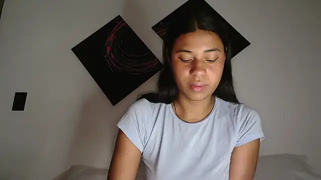 dark enchantress  online show from October 19, 1:07 am