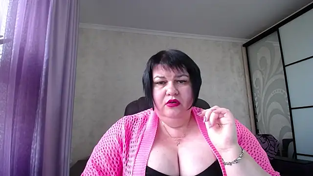 JuicyLady Di online show from October 13, 10:51 am