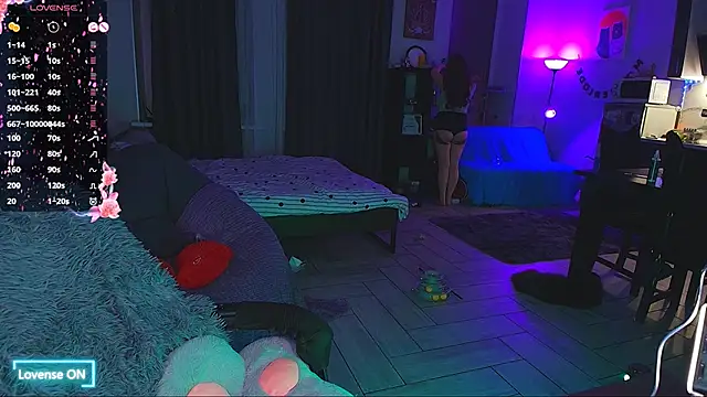 NicoleFancy online show from November 20, 5:03 pm