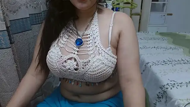 Lovelywife786 online show from November 15, 5:03 pm