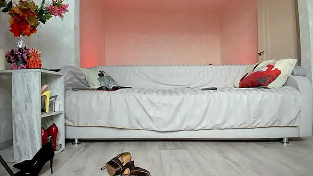 Maya Mojo online show from October 21, 9:02 am