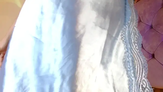 kiarablue online show from July 23, 1:58 am
