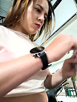 Nanybaker95 online show from May 7, 12:15 am