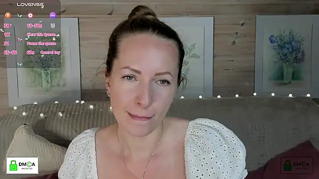 Queenymel online show from September 25, 3:33 pm