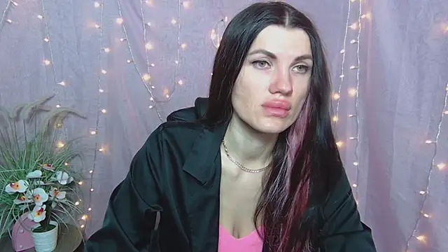 MilaLoona online show from April 22, 5:59 am
