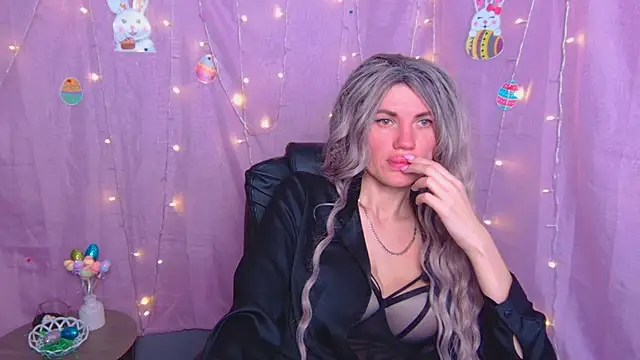 MilaLoona online show from April 11, 7:45 am