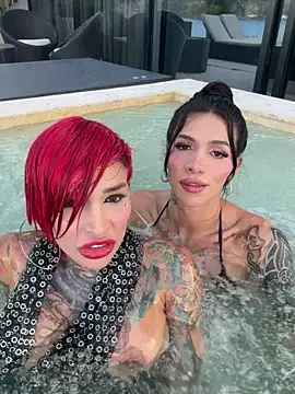 divavirtual11 online show from December 15, 9:53 pm