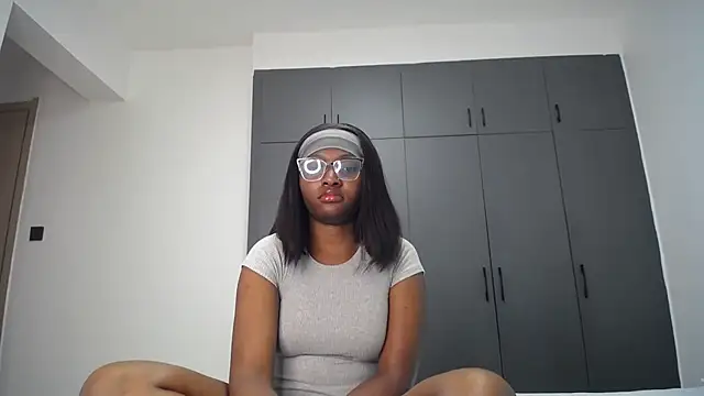 Pretty Liya08 online show from July 3, 1:06 pm