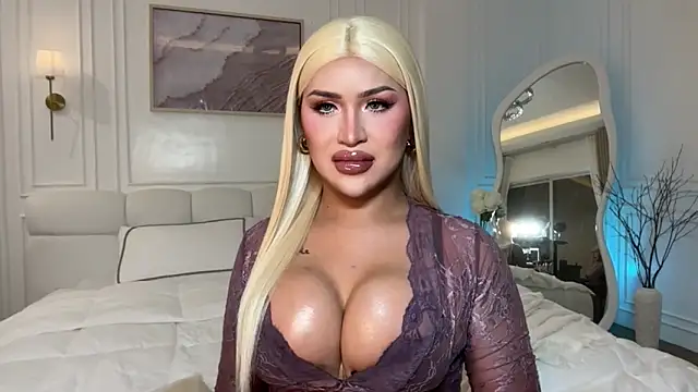 Your Majesty Tyra online show from June 29, 5:03 am