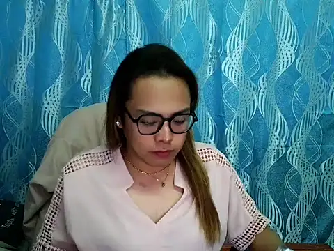 Your PrettyGirlxxx online show from September 18, 7:07 am