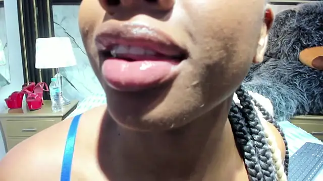 Niyirey1 online show from June 17, 1:01 pm