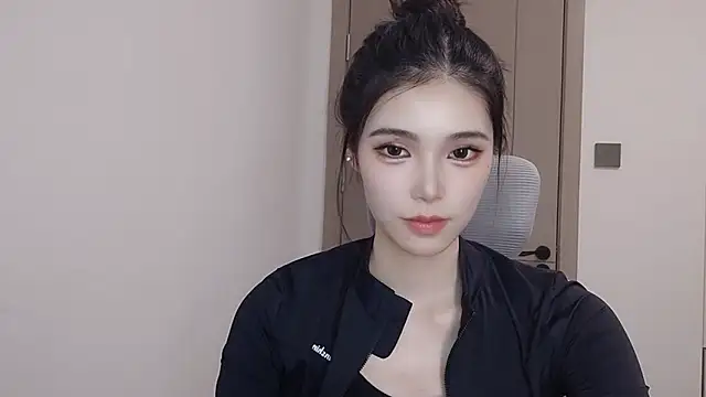 Tibbie-66 online show from May 12, 1:07 pm