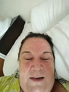 Yaya Mineira online show from September 22, 5:33 pm