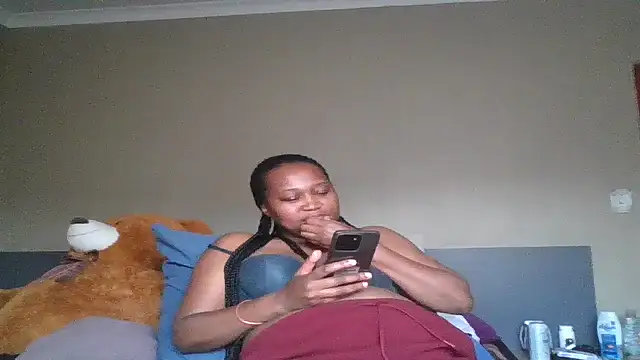 Snapshot of EbonySeductressx chatting on September 24, 3:00 pm EbonySeductressx online show from September 24, 3:00 pm
