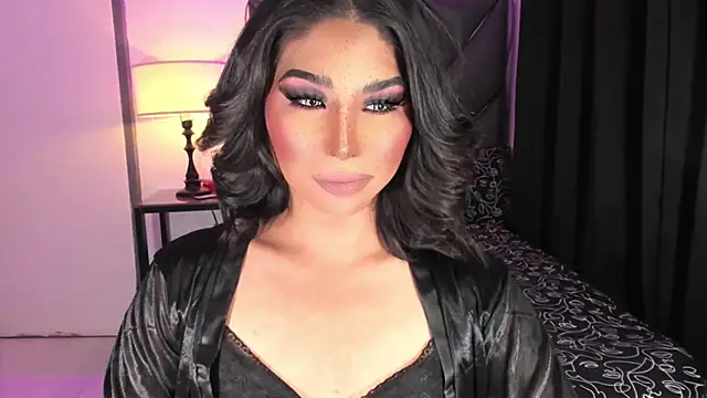 MaxxineMorenaTs online show from October 19, 5:15 pm