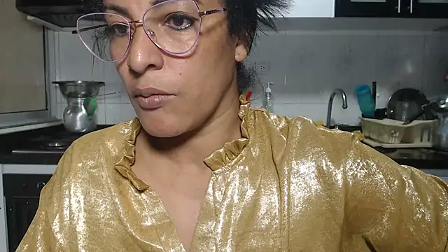kateleyagrey online show from June 30, 7:35 pm