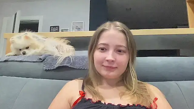 Snapshot of CharmingSarah chatting on September 17, 4:27 pm CharmingSarah online show from September 17, 4:27 pm