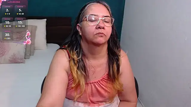 scaelettdubois online show from February 16, 9:25 pm